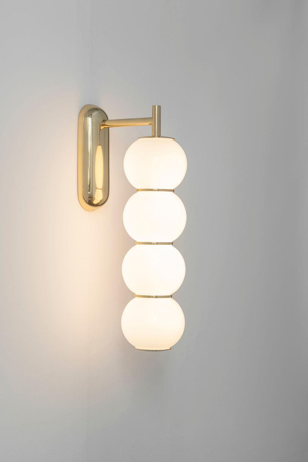Ili Ili Coney Cone Suspension