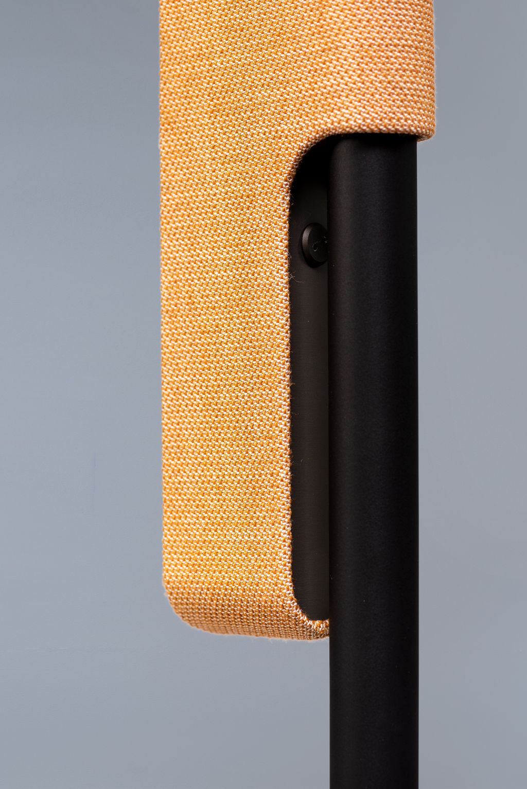 Ili Ili Coney Cone Suspension