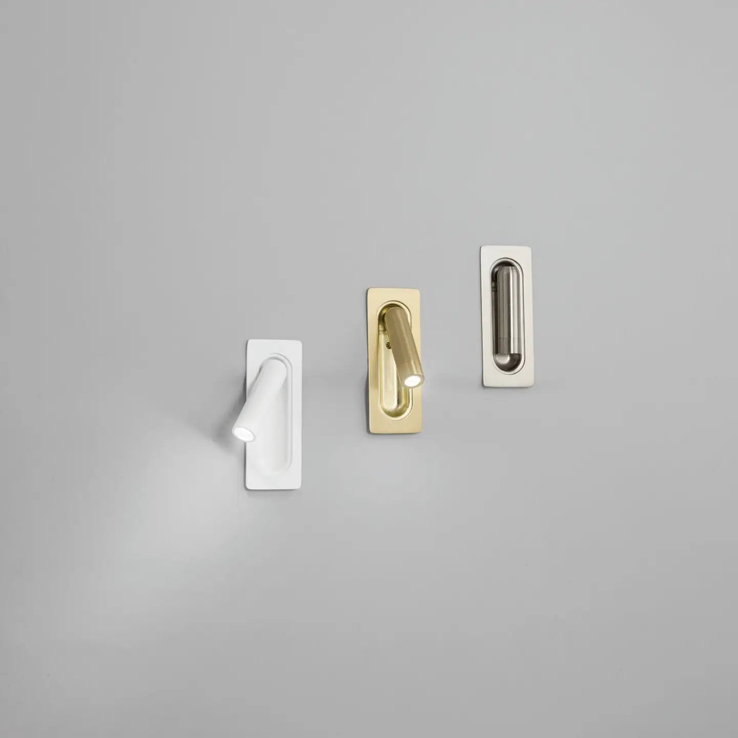 Defoe wall light