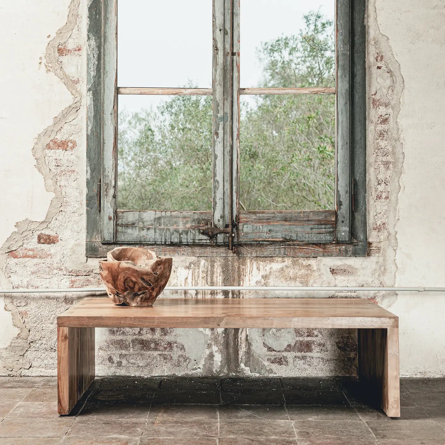 Genesis coffee table