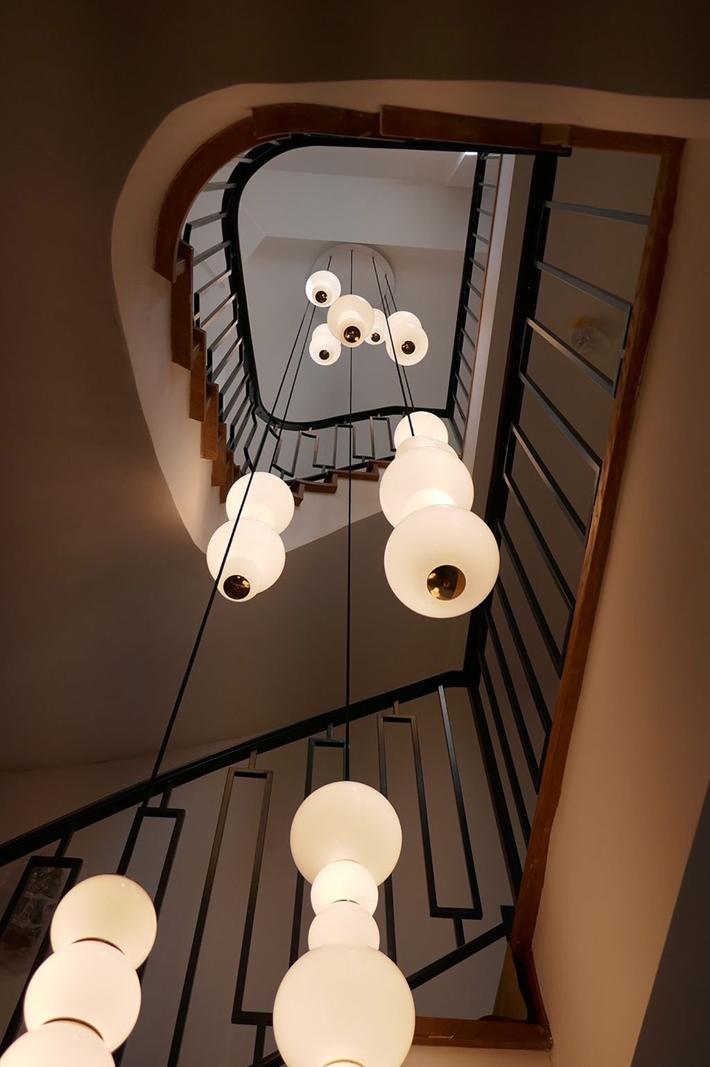 Ili Ili Coney Cone Suspension